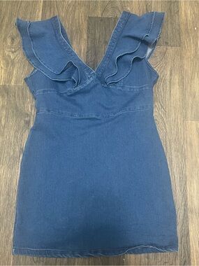 Flying Tomato V-neck ruffled denim mini dress